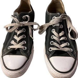 Black Low Top Converse Shoes